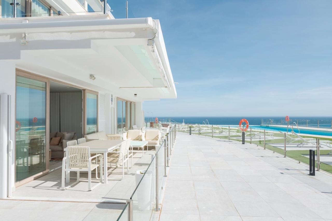 Apartamentos Martalia Nerja トロクス・コスタ エクステリア 写真